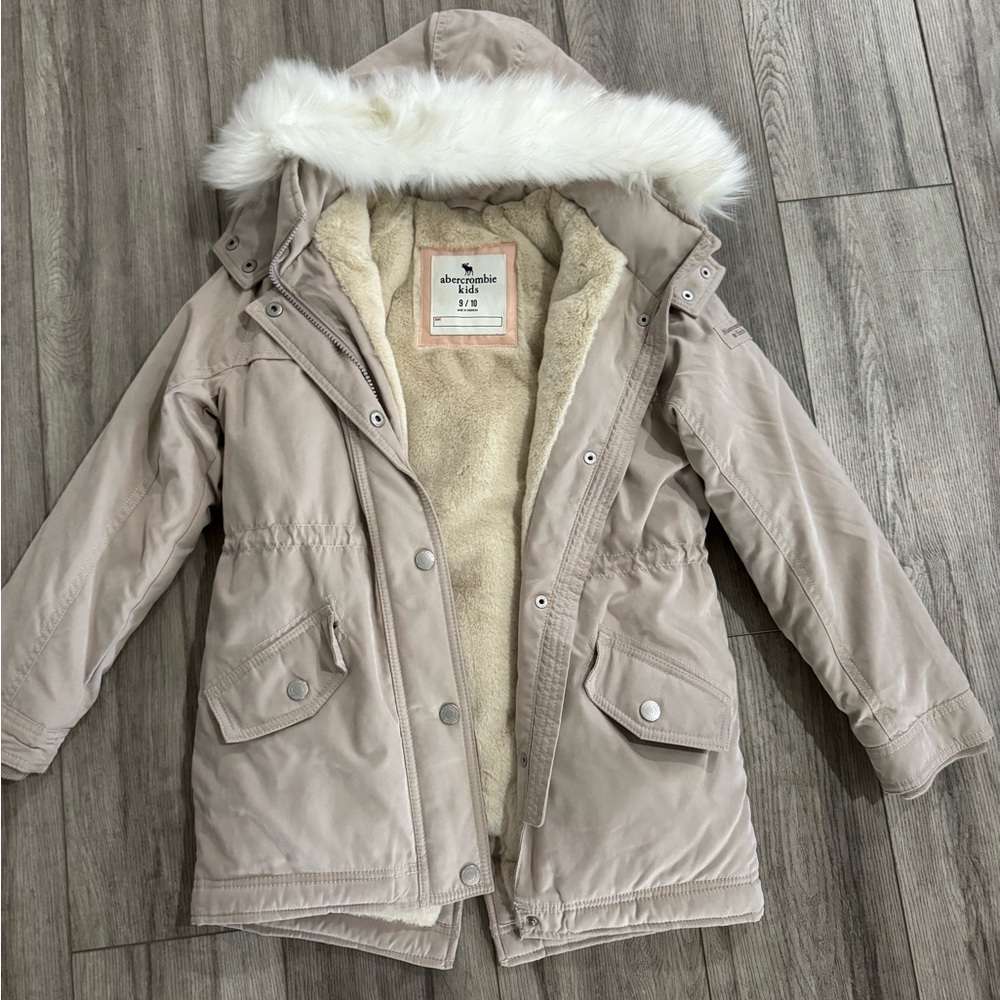 Abercrombie & Fitch kids winter jacket size 9/10